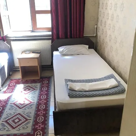 فندق مبيت وإفطار Eser كونيا