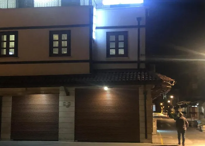 ベッド・アンド・ブレックファスト Eser 3*